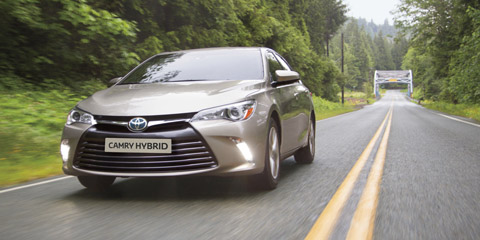 טויוטה קאמרי היברידית